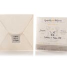 Προσκλητήριο Γάμου και Βάπτισης: Φάκελος διάστασης 16,8x16,8 εκατ. σε χαρτί γκοφρέ (ανάγλυφο) μπιμπικωτό υπόλευκο 140γραμ., καρτάκι 4x4 εκατ. με ονόματα και Κάρτα σε χαρτί λείο 250 γραμ. με εκτύπωση μελάνι_Κωδικός 5952