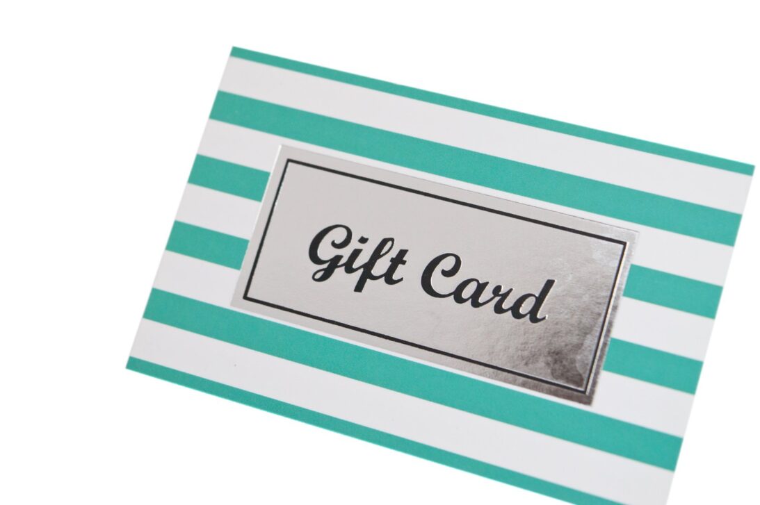 Κάρτα δώρου (gift card) με εκτύπωση μελάνι και ασημοτυπία